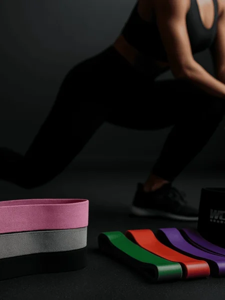 5 ejercicios para piernas y glúteos con bandas (guía completa)
